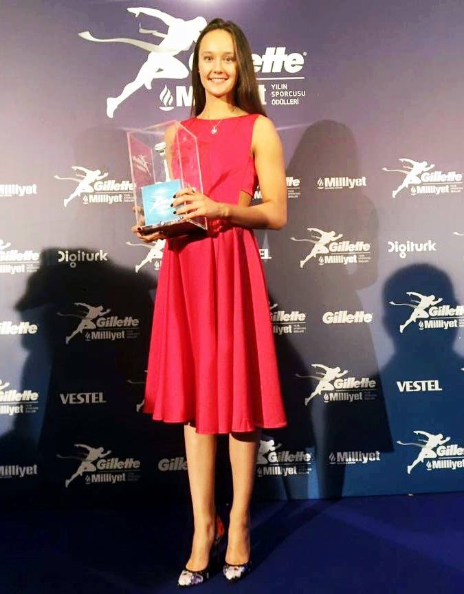 Viktoria-1.jpg Viktoria-1.jpg